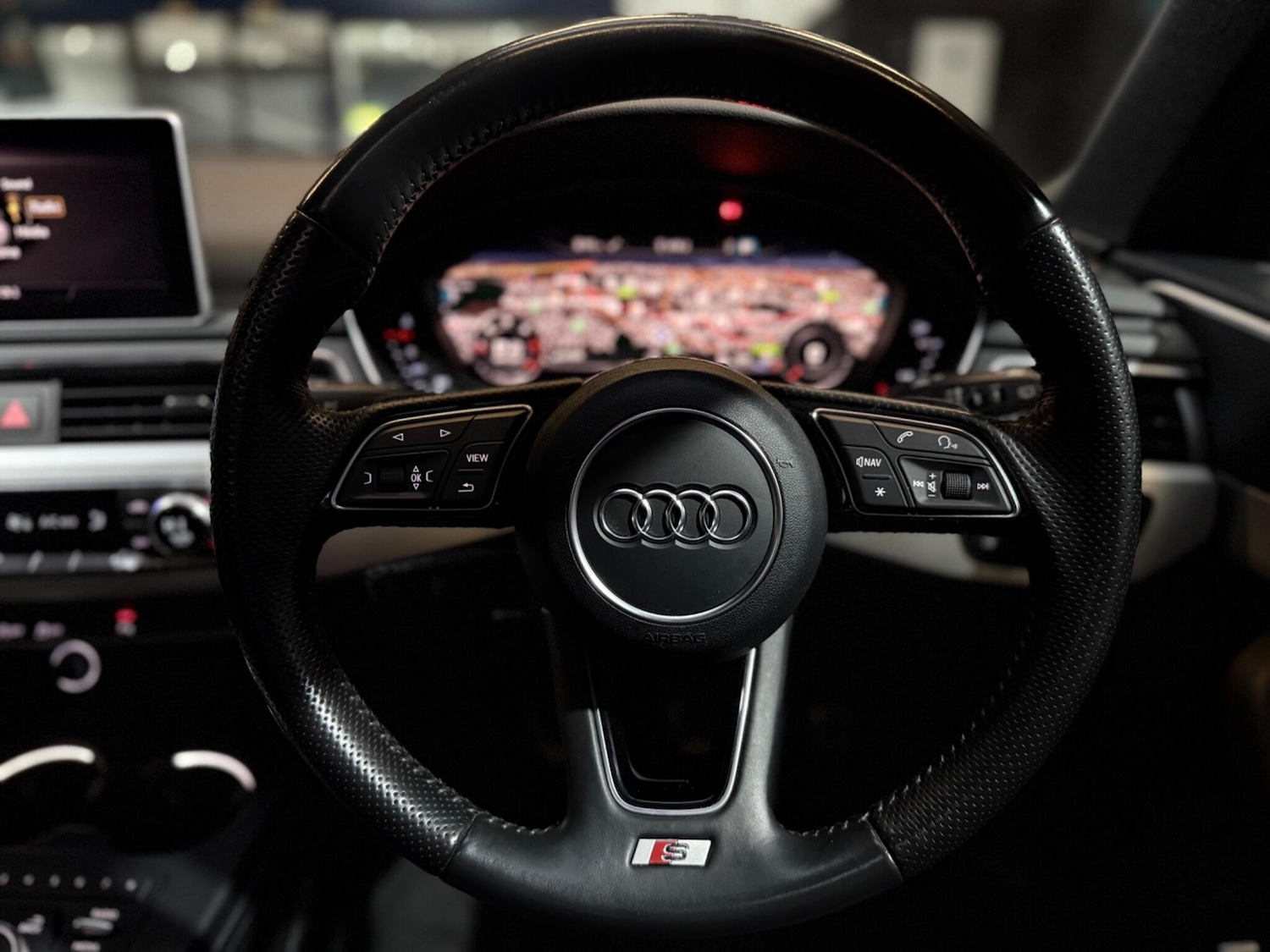 Used Audi A4 Avant 2017 for sale - 76975455: Photo 73