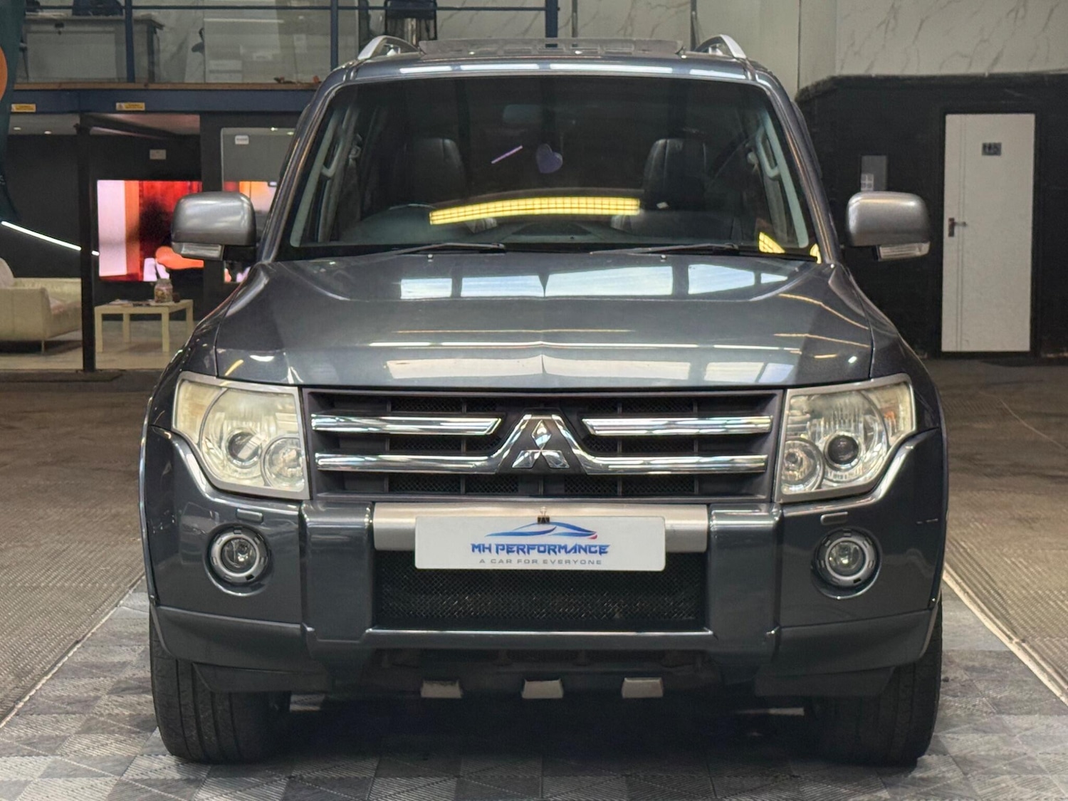 Used Mitsubishi Shogun 2009 for sale - 78127408: Photo 2