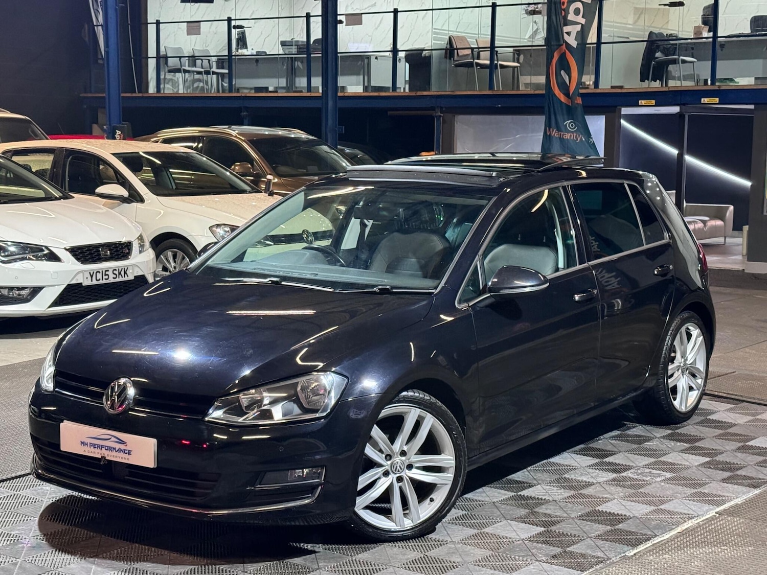 Used Volkswagen Golf 2016 for sale - 76337771: Photo 1