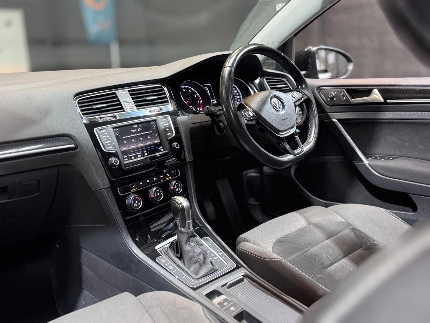 Used Volkswagen Golf 2016 for sale - 76337771: Photo 66