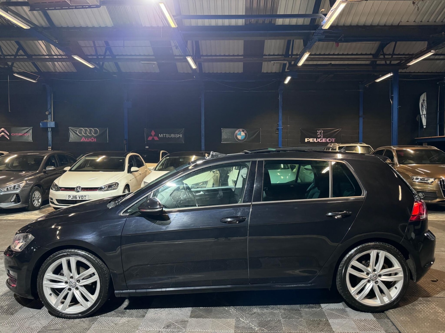 Used Volkswagen Golf 2016 for sale - 76337771: Photo 9