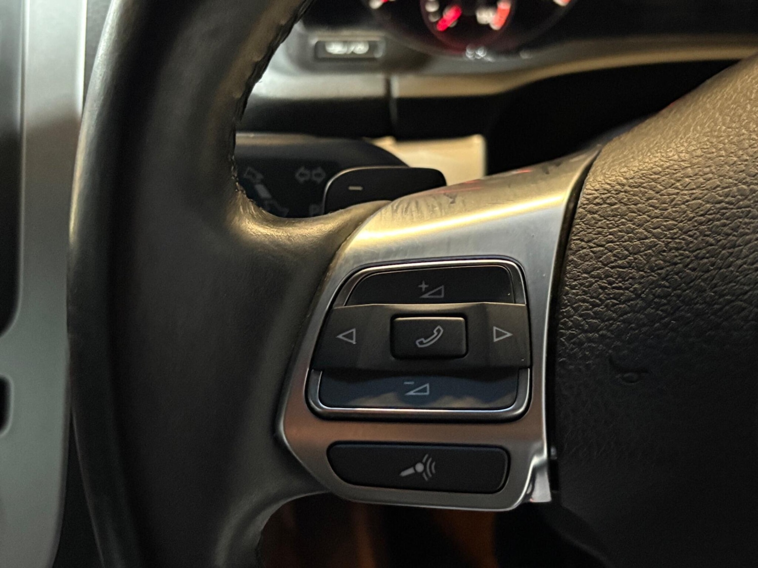 Used Volkswagen Scirocco 2012 for sale - 77015812: Photo 42