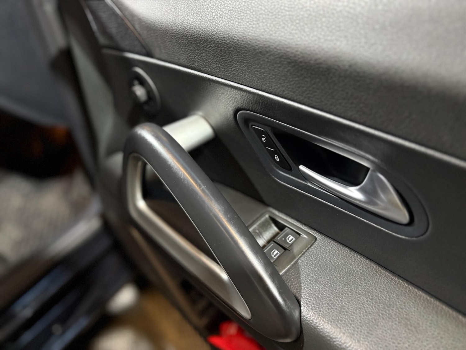 Used Volkswagen Scirocco 2012 for sale - 77015812: Photo 65