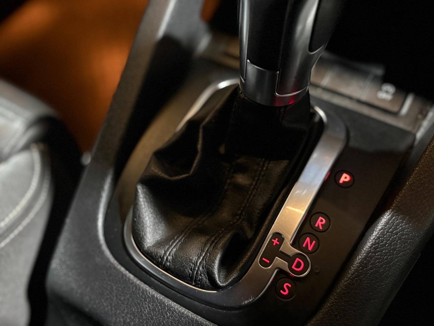 Used Volkswagen Scirocco 2012 for sale - 77015812: Photo 67