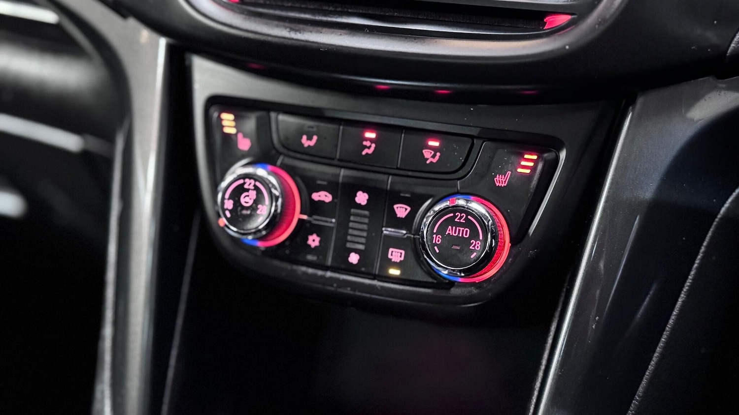 Used Vauxhall Zafira 2016 for sale - 77203262: Photo 11