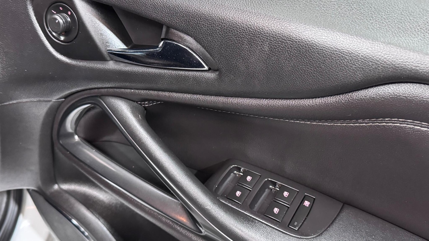 Used Vauxhall Zafira 2016 for sale - 77203262: Photo 41