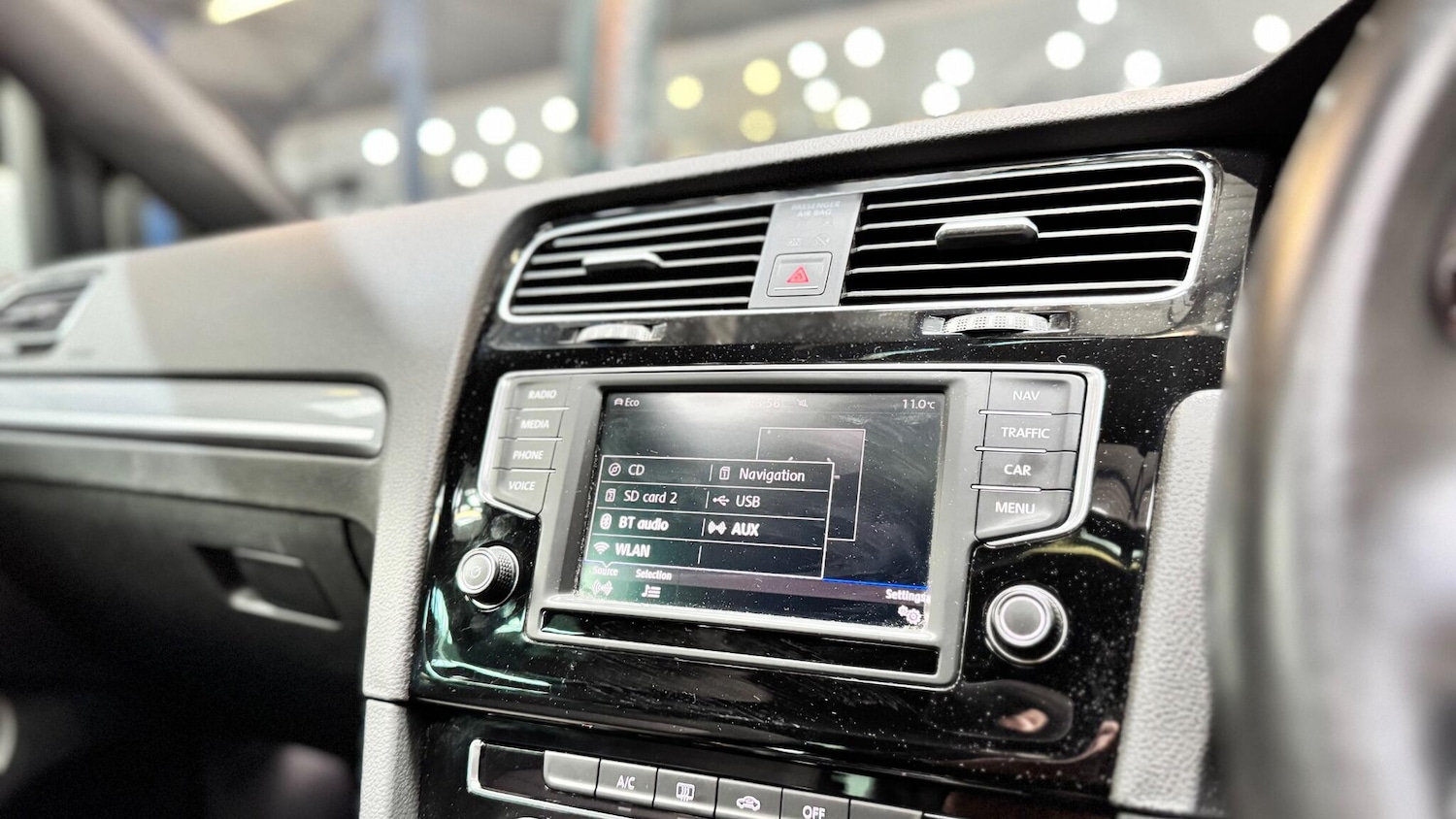 Used Volkswagen Golf 2017 for sale - 77957051: Photo 15