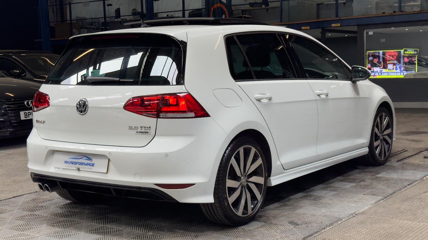 Used Volkswagen Golf 2017 for sale - 77957051: Photo 36