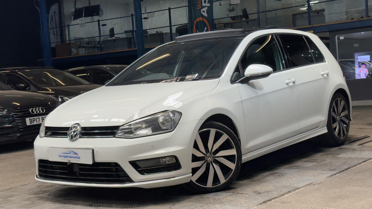 Used Volkswagen Golf 2017 for sale - 77957051: Photo 42