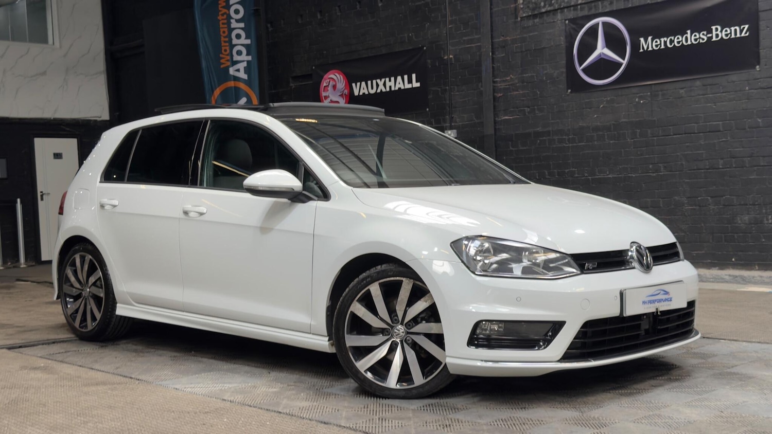 Used Volkswagen Golf 2017 for sale - 77957051: Photo 44