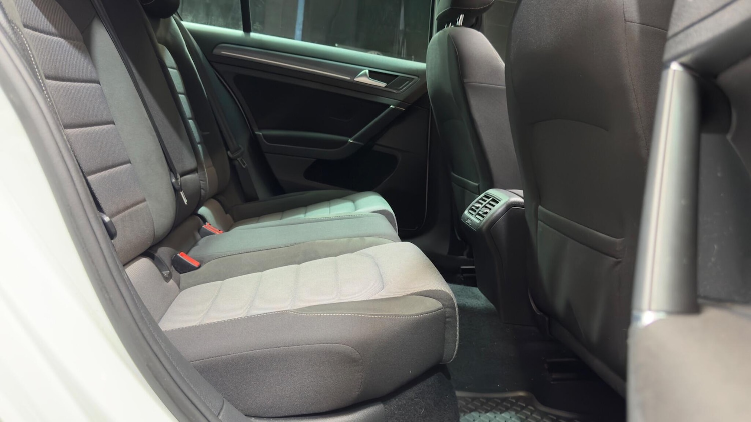 Used Volkswagen Golf 2017 for sale - 77957051: Photo 45