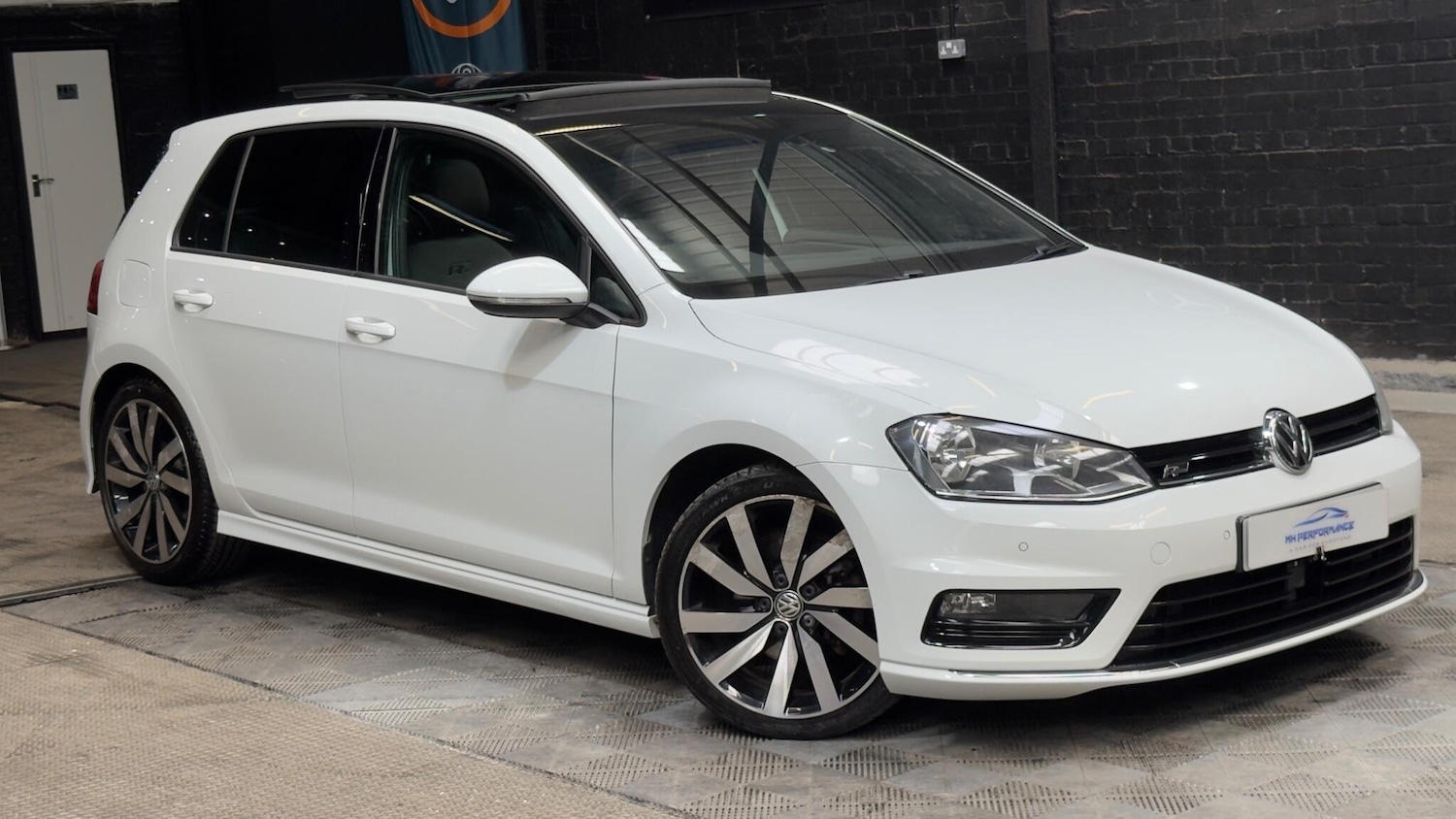 Used Volkswagen Golf 2017 for sale - 77957051: Photo 46