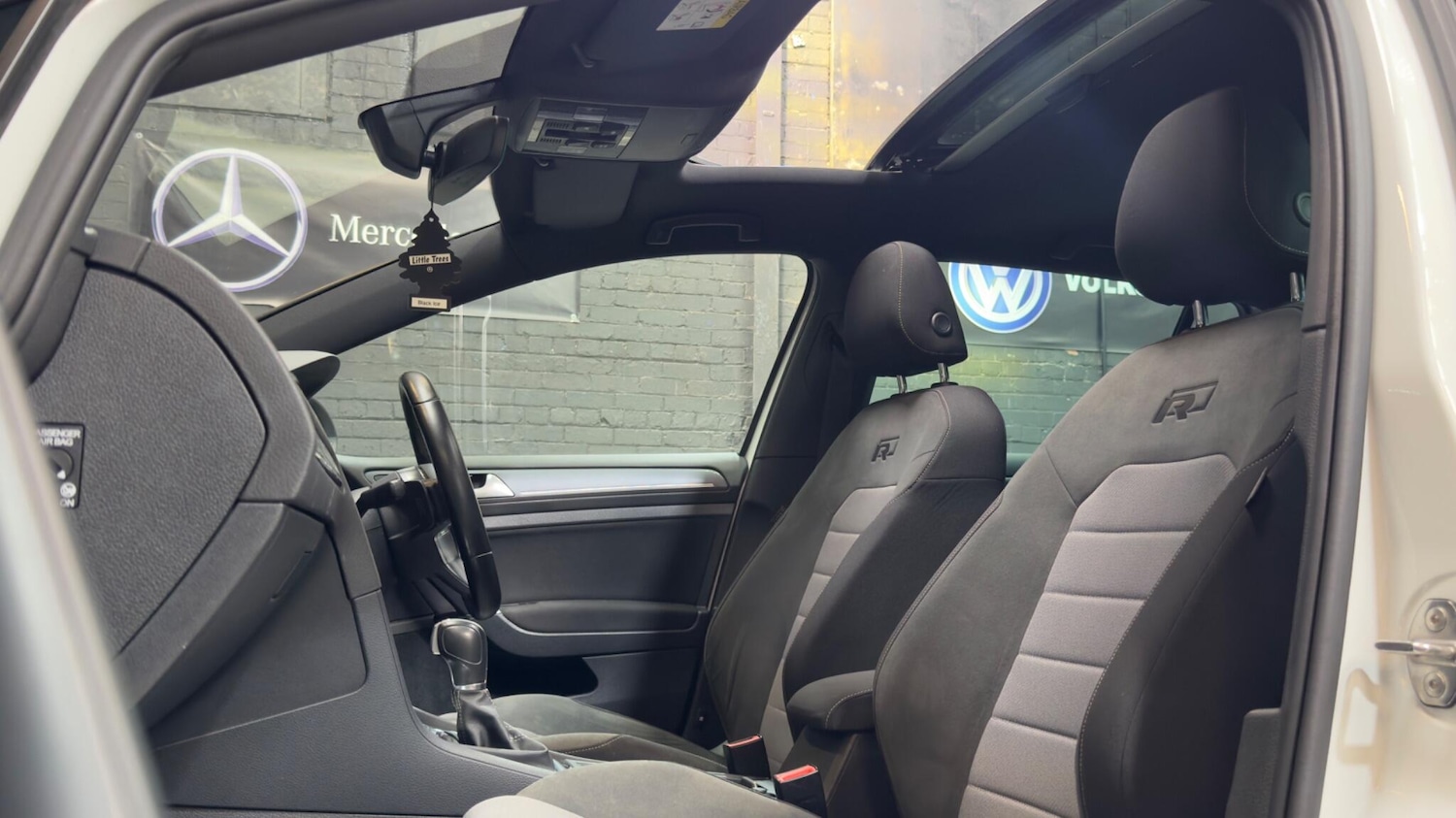 Used Volkswagen Golf 2017 for sale - 77957051: Photo 49