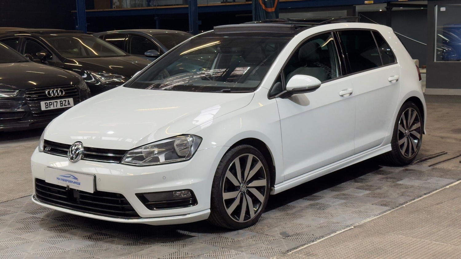 Used Volkswagen Golf 2017 for sale - 77957051: Photo 52