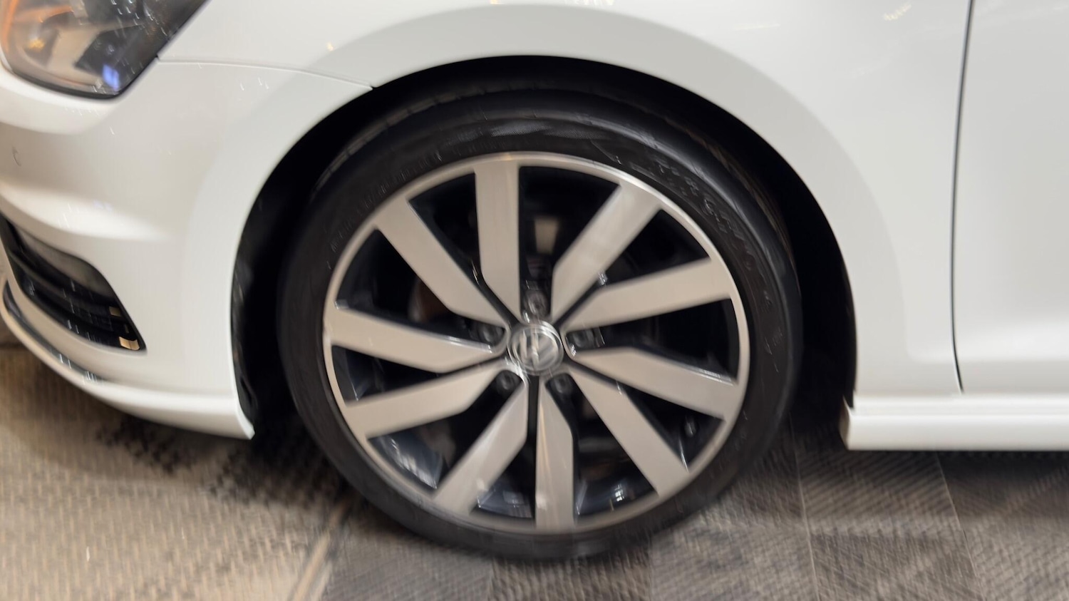 Used Volkswagen Golf 2017 for sale - 77957051: Photo 68