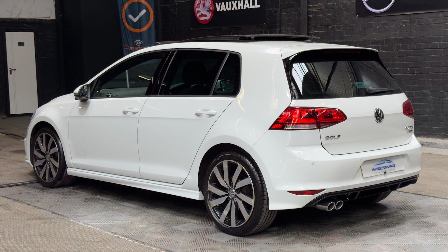 Used Volkswagen Golf 2017 for sale - 77957051: Photo 79