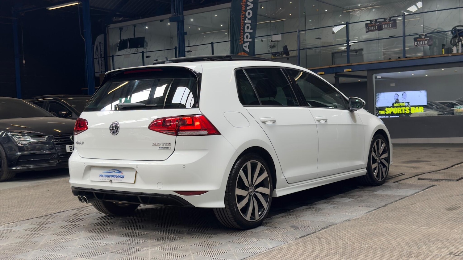 Used Volkswagen Golf 2017 for sale - 77957051: Photo 83