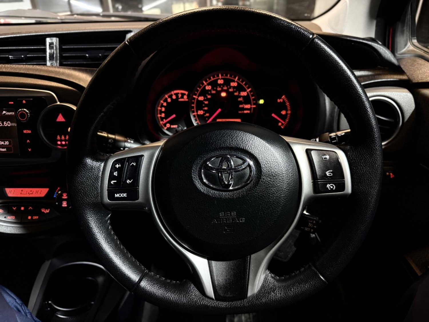 Used Toyota Yaris 2014 for sale - 76537974: Photo 17