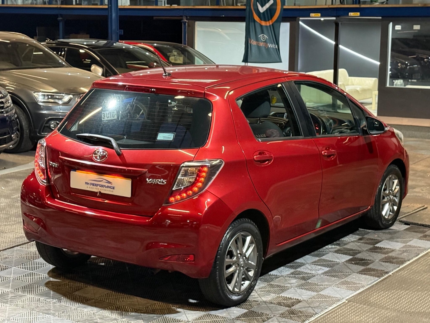 Used Toyota Yaris 2014 for sale - 76537974: Photo 24