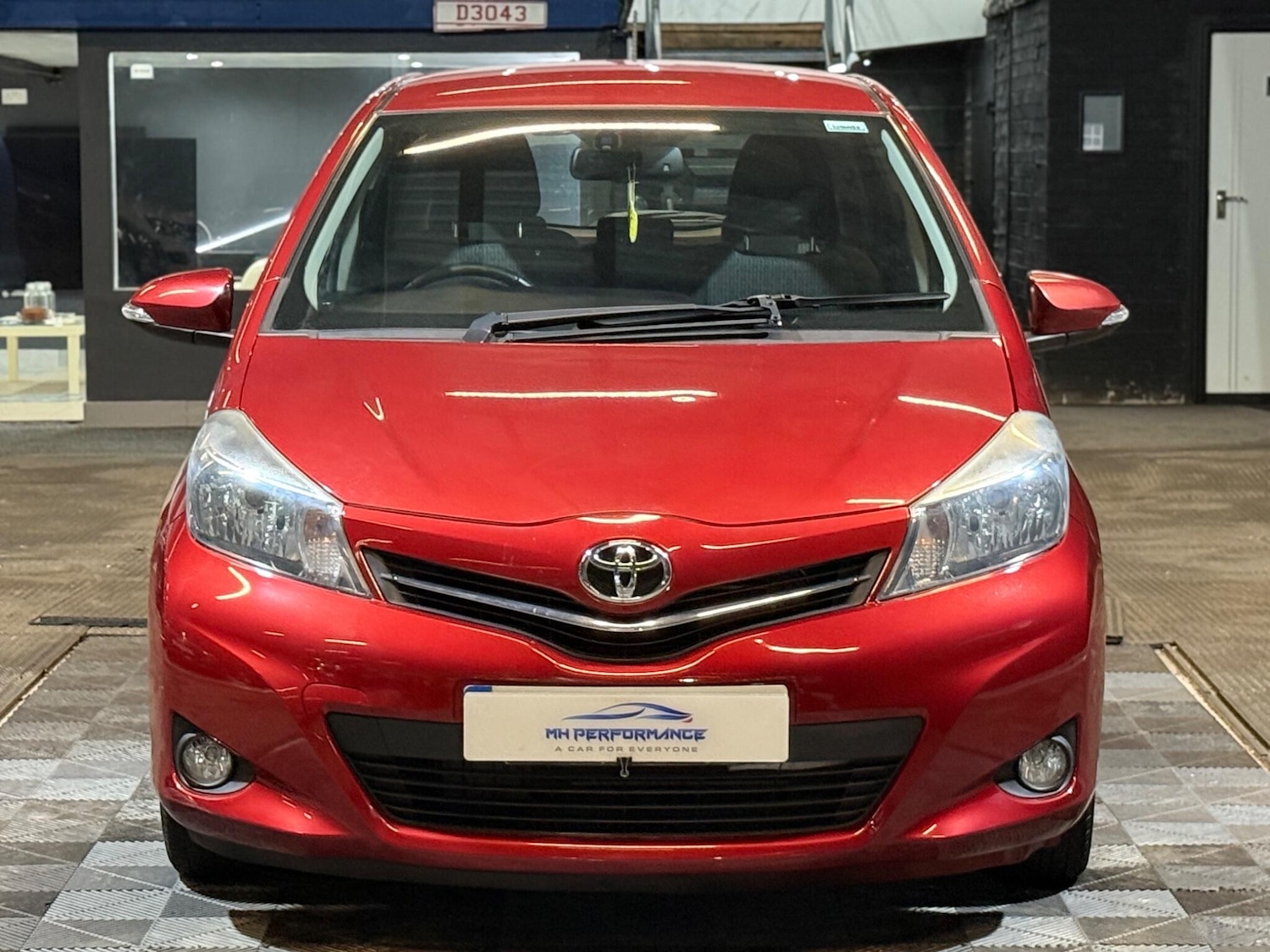 Used Toyota Yaris 2014 for sale - 76537974: Photo 32