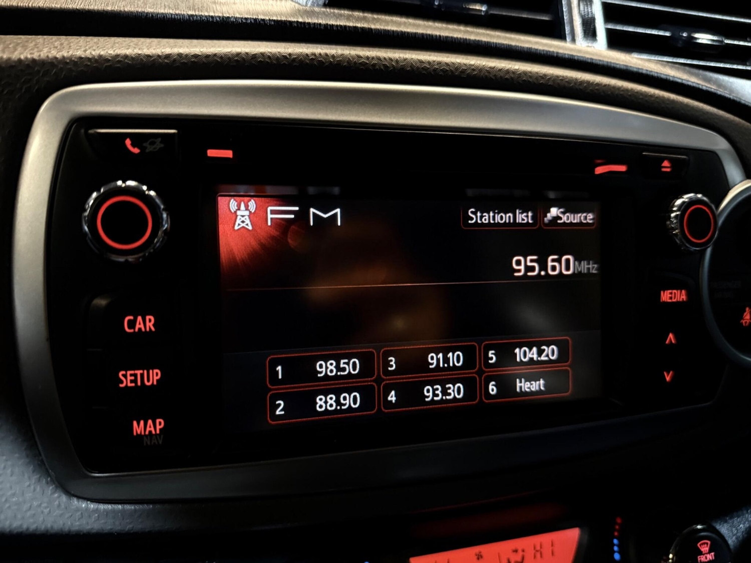 Used Toyota Yaris 2014 for sale - 76537974: Photo 35