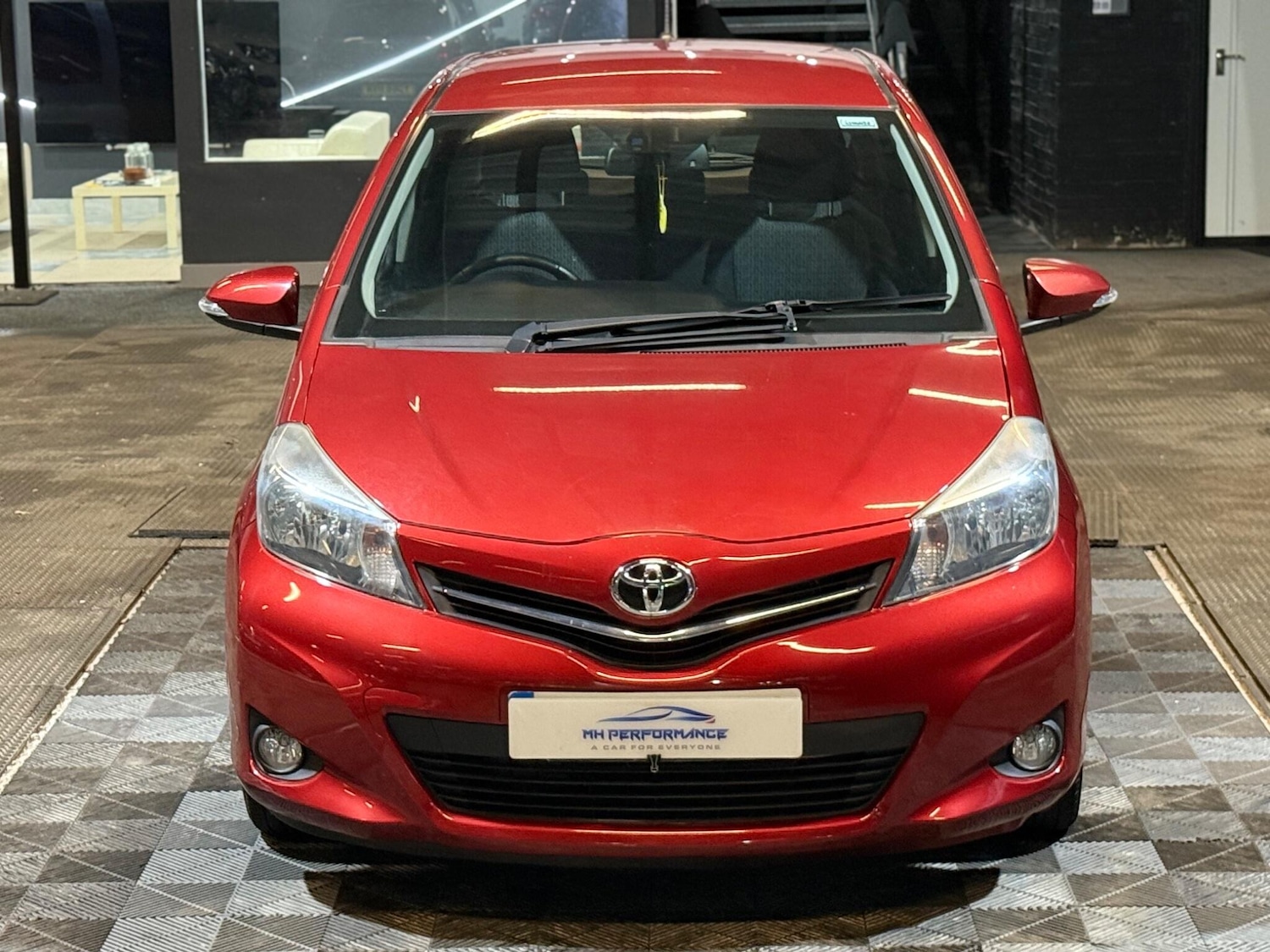 Used Toyota Yaris 2014 for sale - 76537974: Photo 49