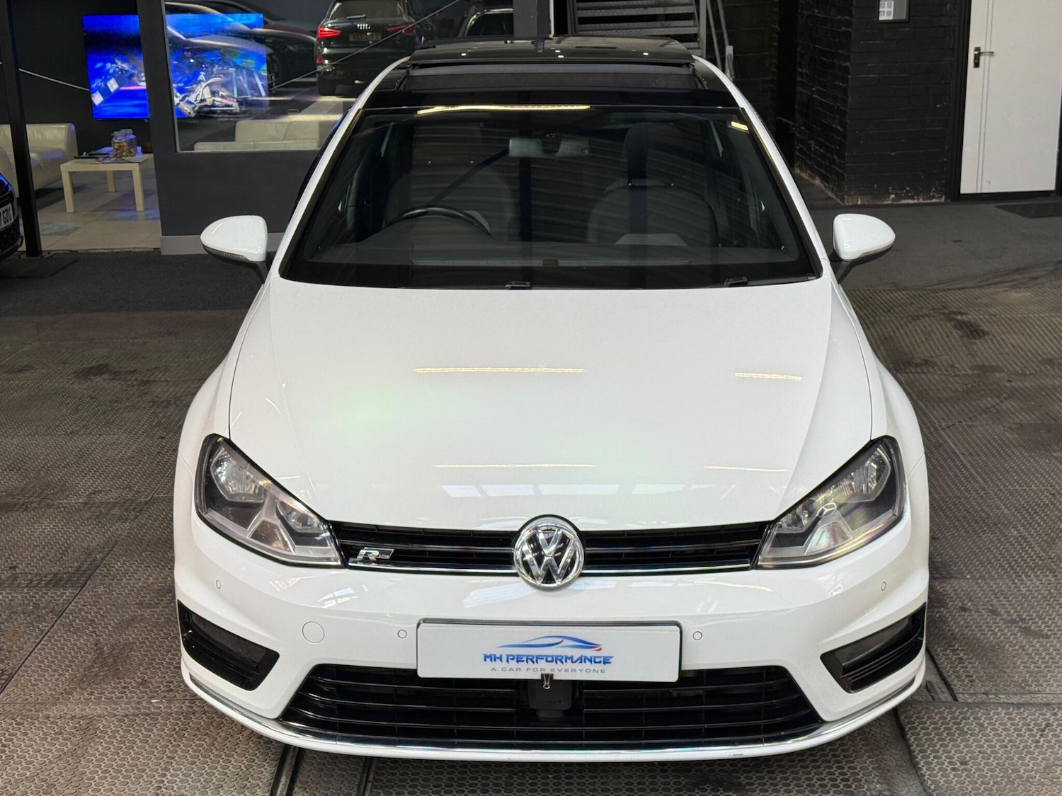 Used Volkswagen Golf 2016 for sale - 76592028: Photo 2