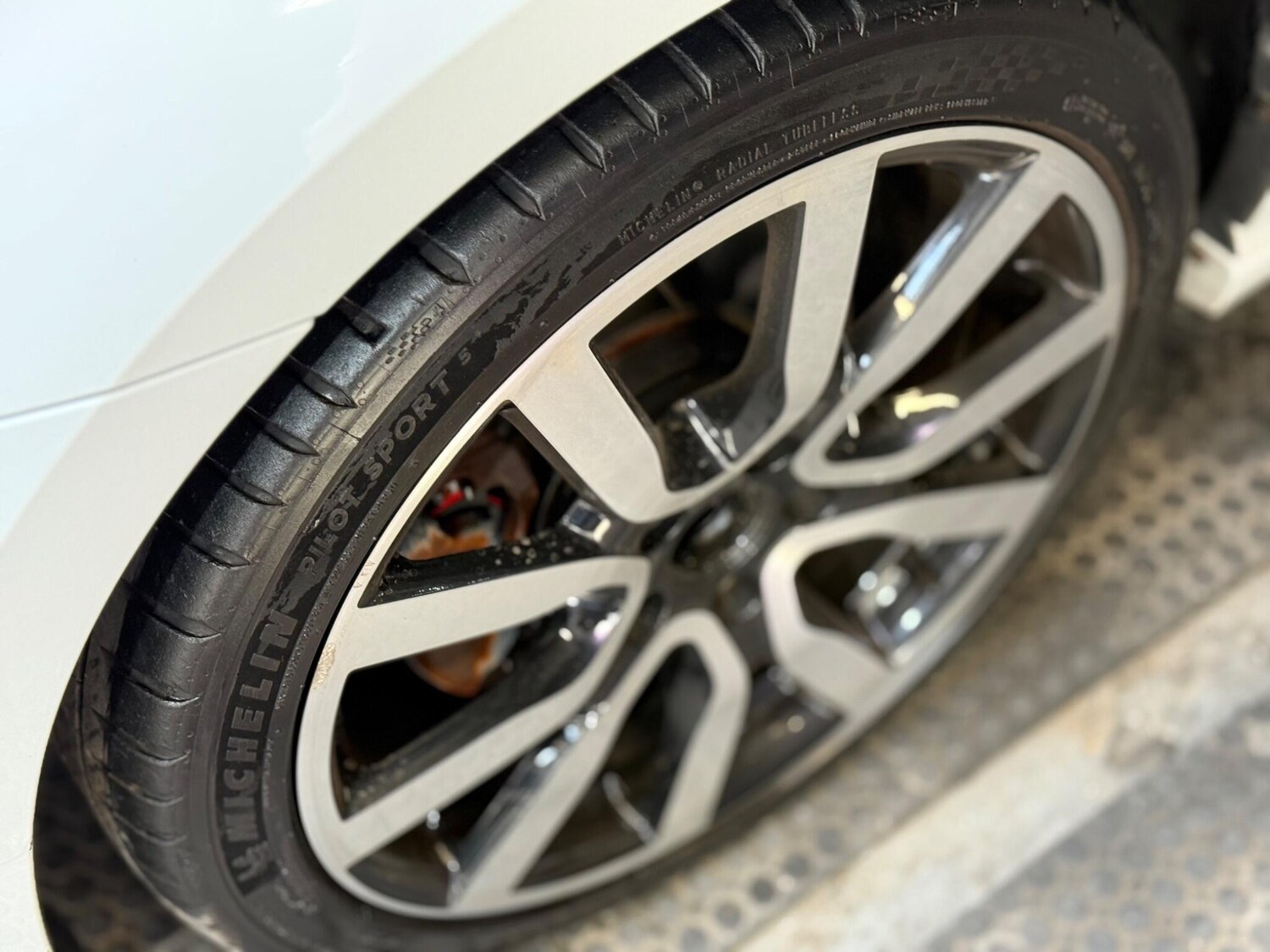 Used Volkswagen Golf 2016 for sale - 76592028: Photo 42