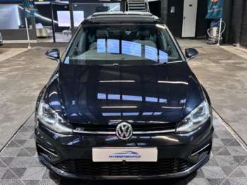 Used Volkswagen Golf 2019 for sale - 74667215: Photo