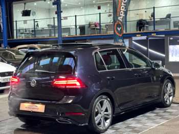 Used Volkswagen Golf 2019 for sale - 74667215: Photo