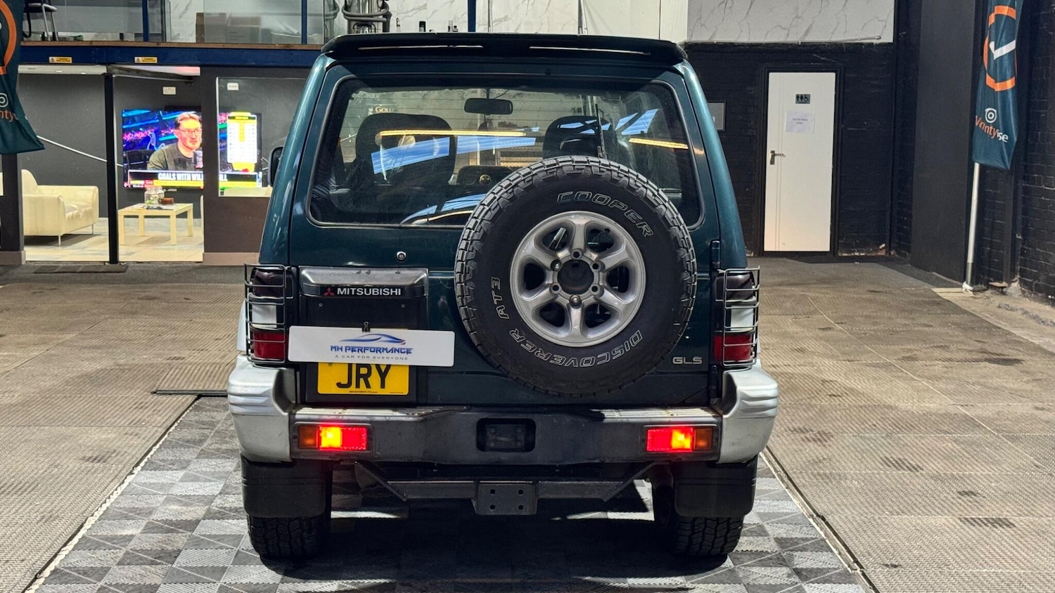 Used Mitsubishi Shogun for sale - 78185596: Photo 4