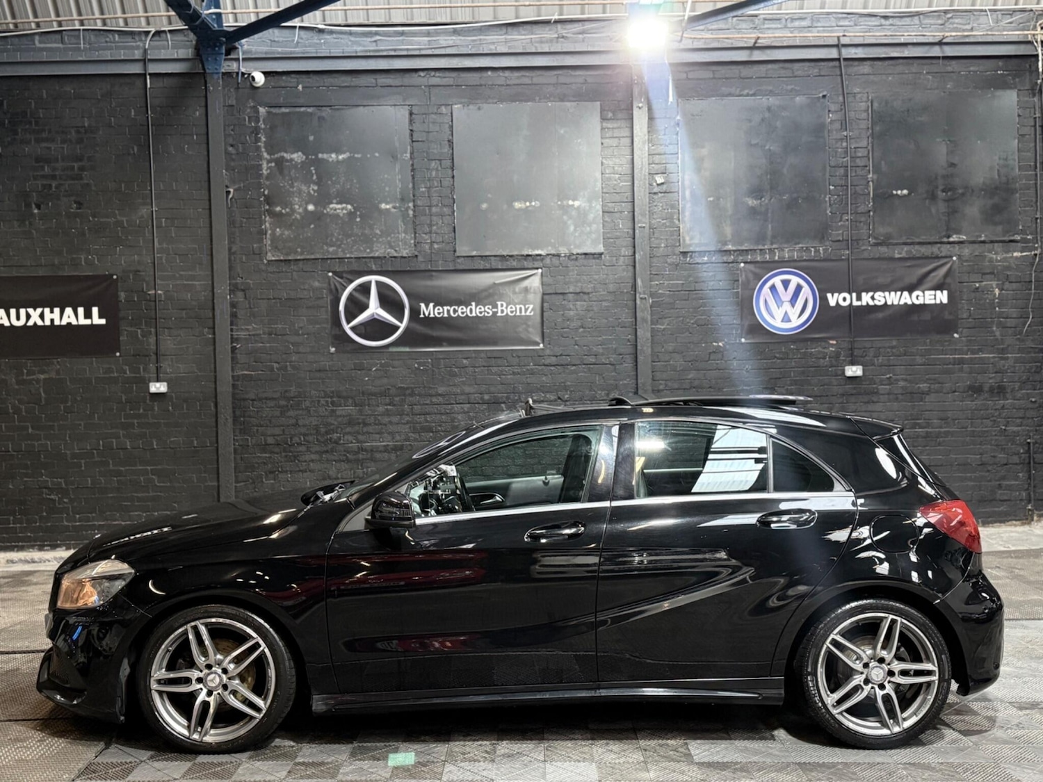 Used Mercedes-Benz A-Class 2017 for sale - 76964554: Photo 76