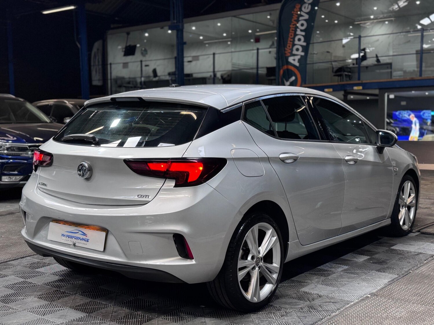 Used Vauxhall Astra 2018 for sale - 76377478: Photo 31