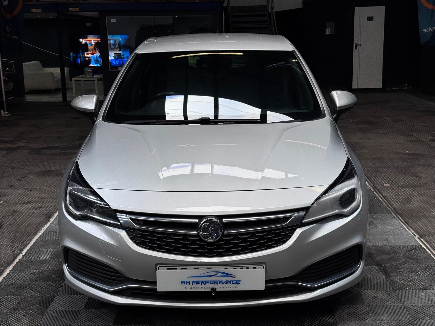 Used Vauxhall Astra 2018 for sale - 76377478: Photo 8