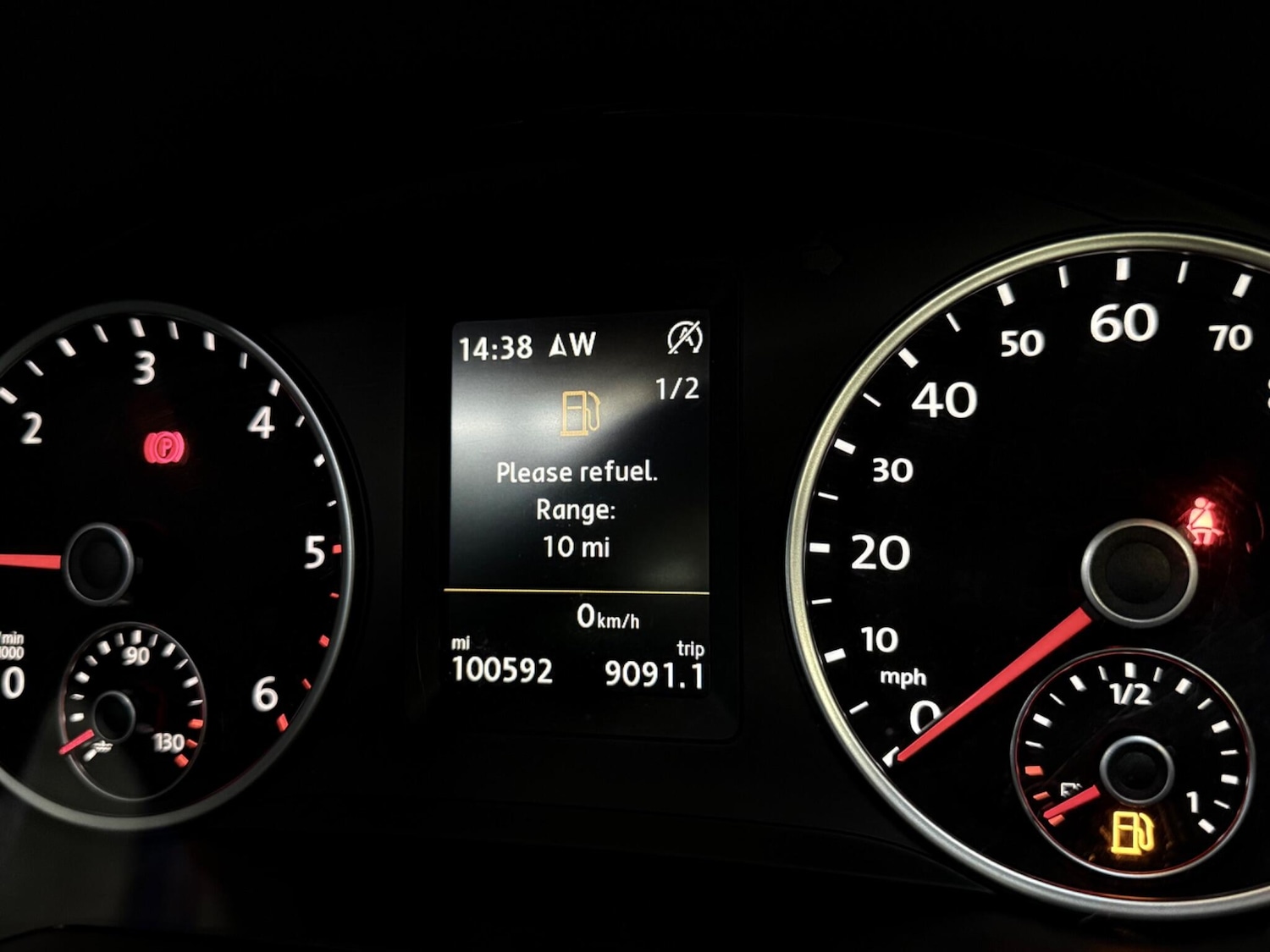 Used Volkswagen Tiguan 2015 for sale - 76632963: Photo 10