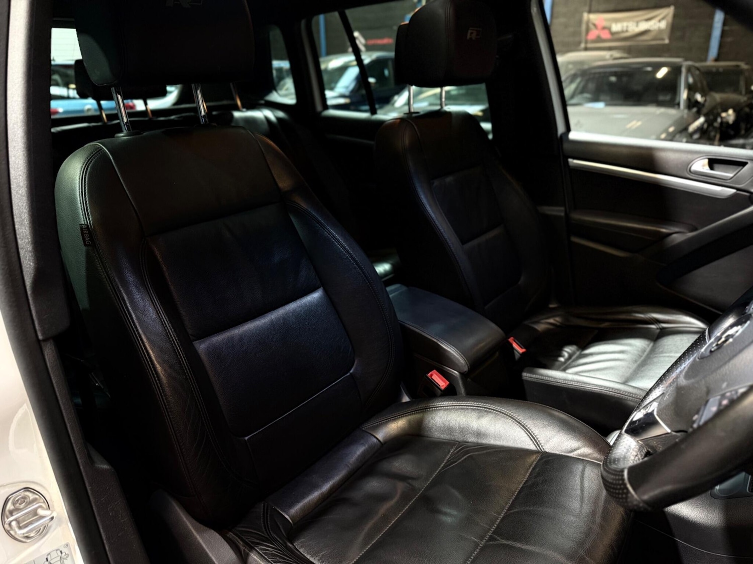 Used Volkswagen Tiguan 2015 for sale - 76632963: Photo 16