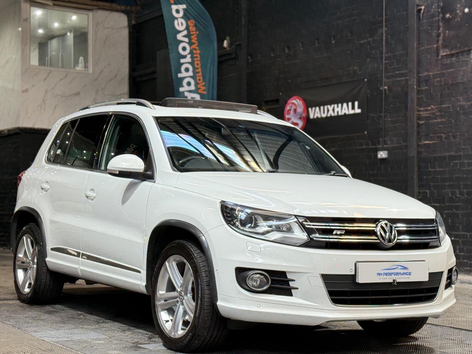Used Volkswagen Tiguan 2015 for sale - 76632963: Photo 25