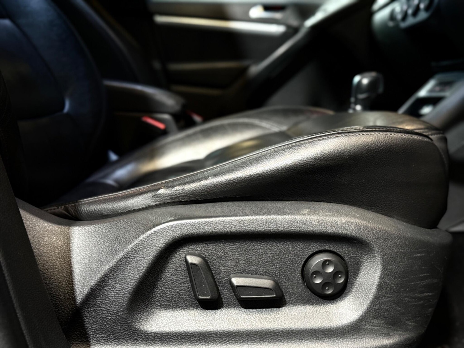 Used Volkswagen Tiguan 2015 for sale - 76632963: Photo 26