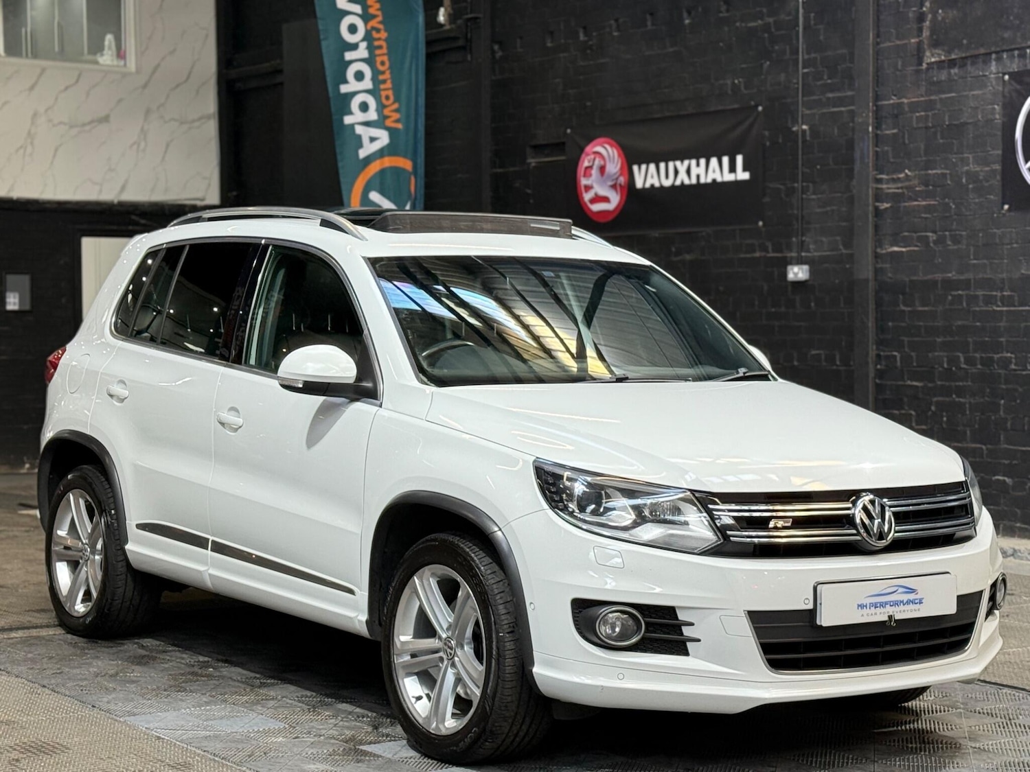 Used Volkswagen Tiguan 2015 for sale - 76632963: Photo 29