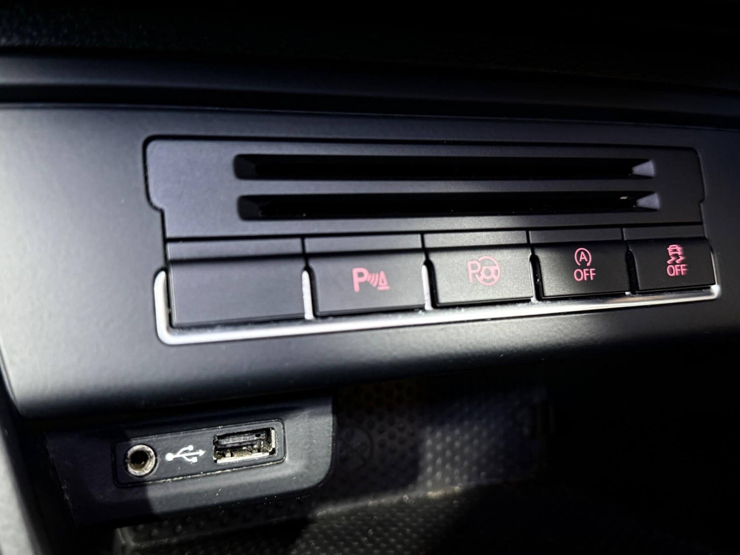 Used Volkswagen Tiguan 2015 for sale - 76632963: Photo 30