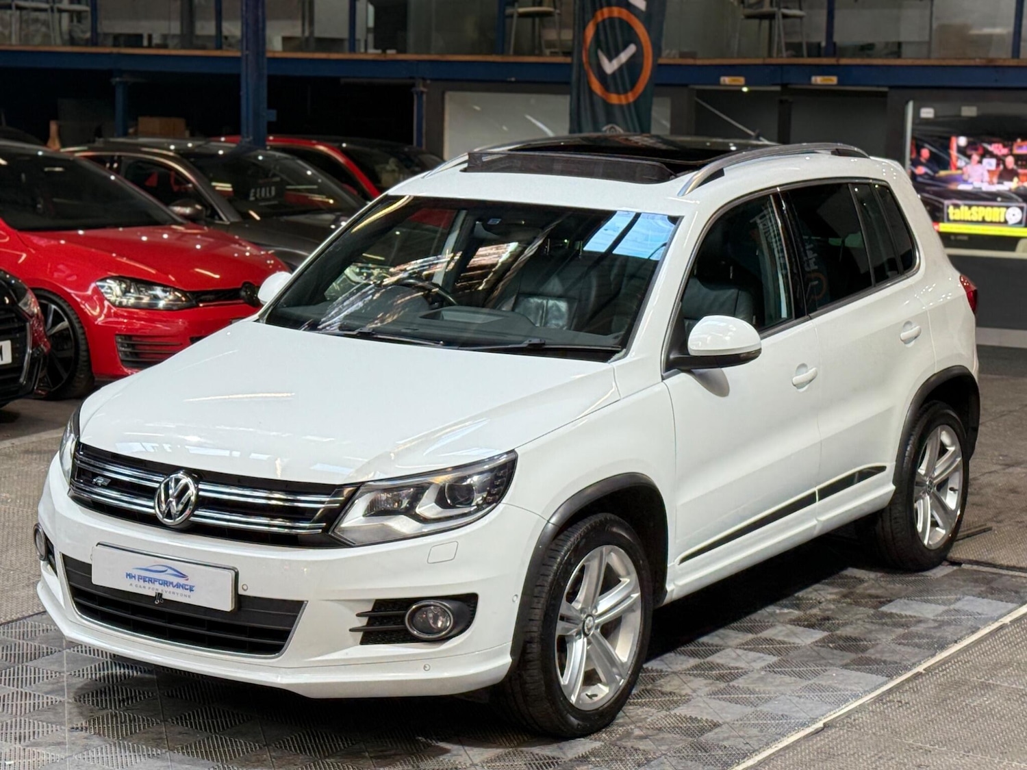 Used Volkswagen Tiguan 2015 for sale - 76632963: Photo 41