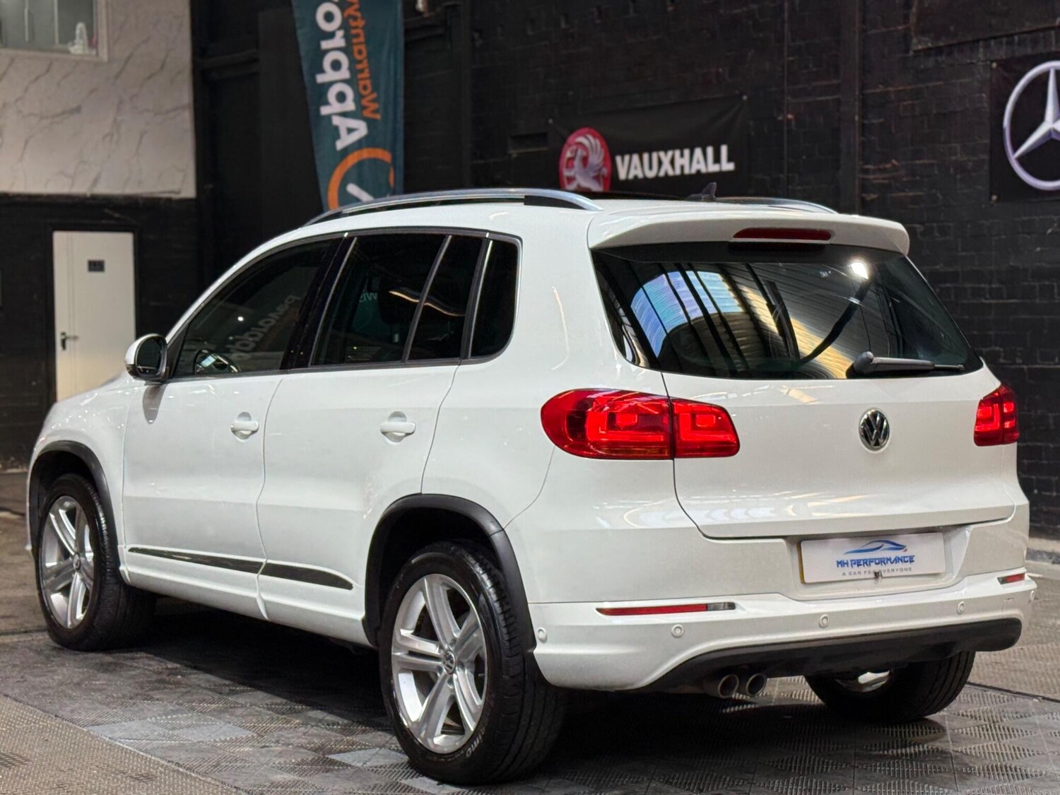 Used Volkswagen Tiguan 2015 for sale - 76632963: Photo 64