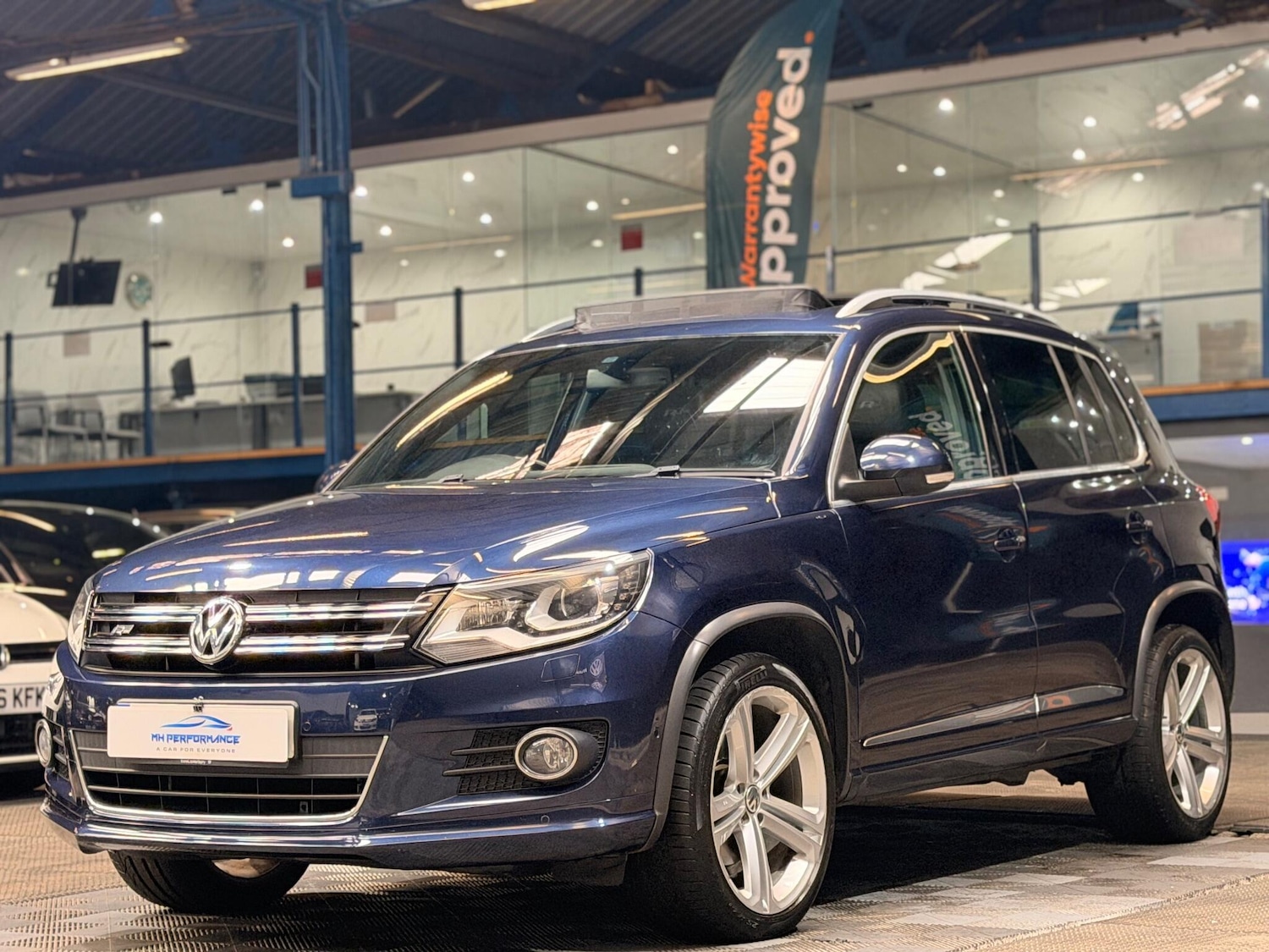 Used Volkswagen Tiguan 2015 for sale - 76714351: Photo 12