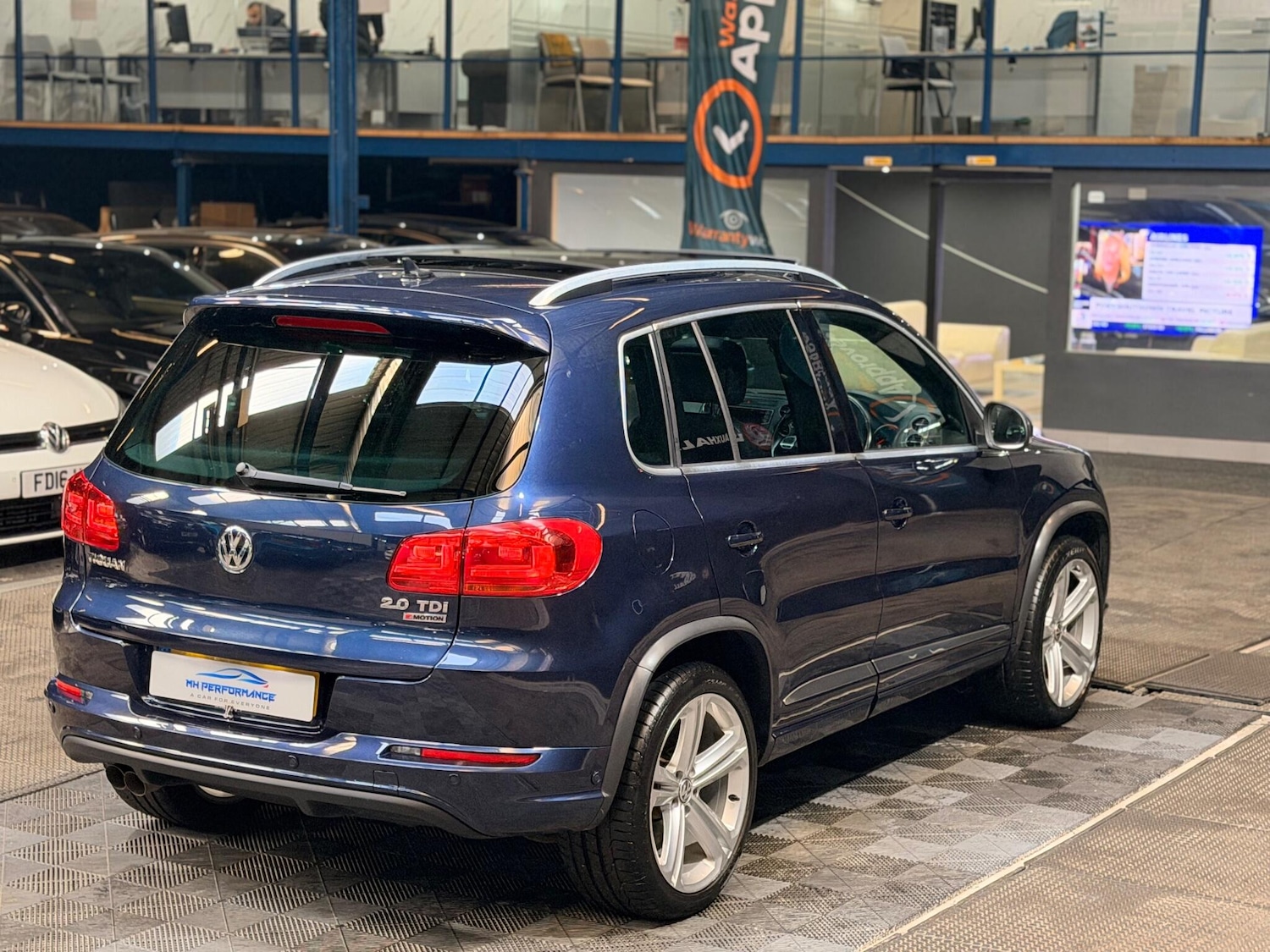 Used Volkswagen Tiguan 2015 for sale - 76714351: Photo 25