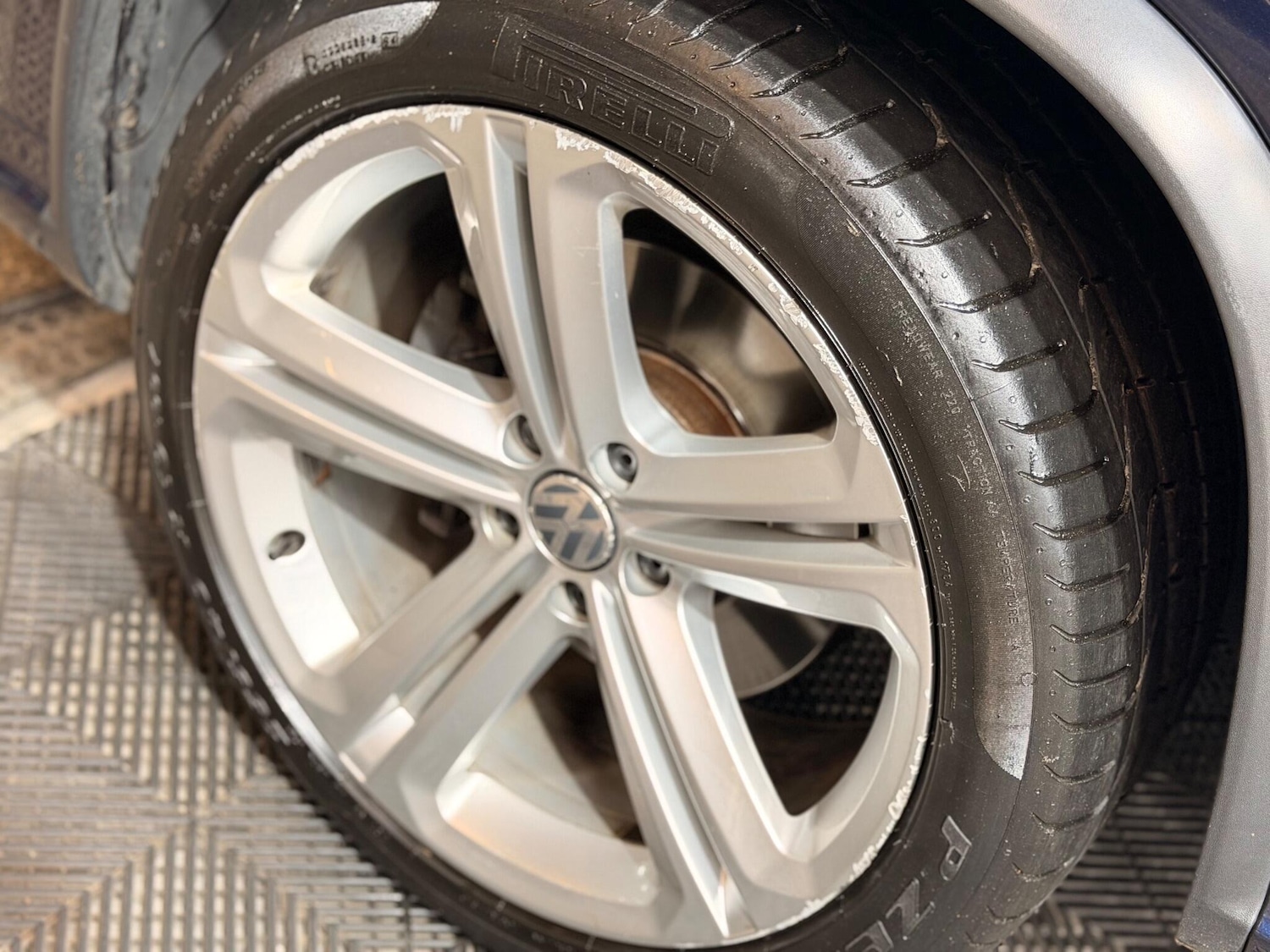 Used Volkswagen Tiguan 2015 for sale - 76714351: Photo 28