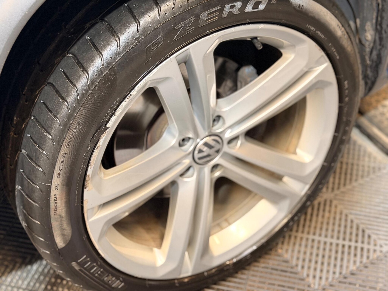 Used Volkswagen Tiguan 2015 for sale - 76714351: Photo 61