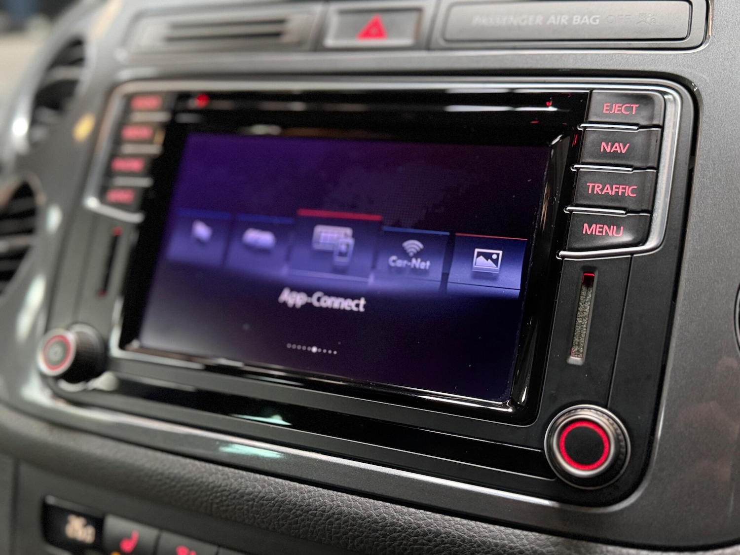 Used Volkswagen Tiguan 2015 for sale - 76714351: Photo 69