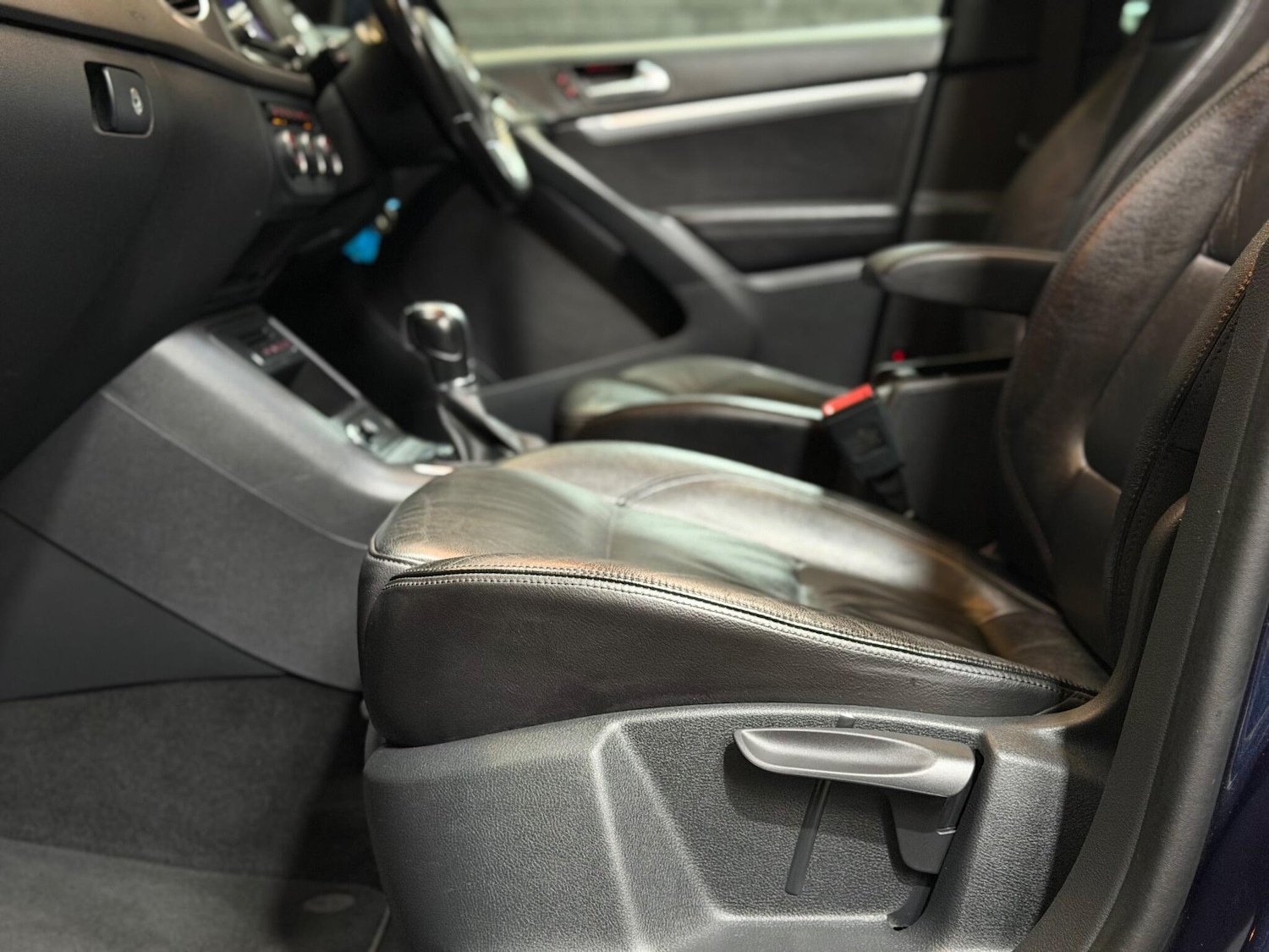 Used Volkswagen Tiguan 2015 for sale - 76714351: Photo 7