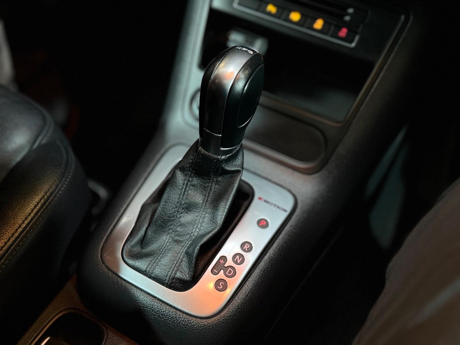 Used Volkswagen Tiguan 2015 for sale - 76714351: Photo 9