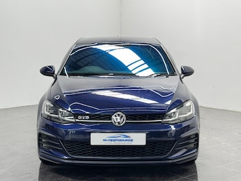 Used Volkswagen Golf 2017 for sale - 78923205: Photo